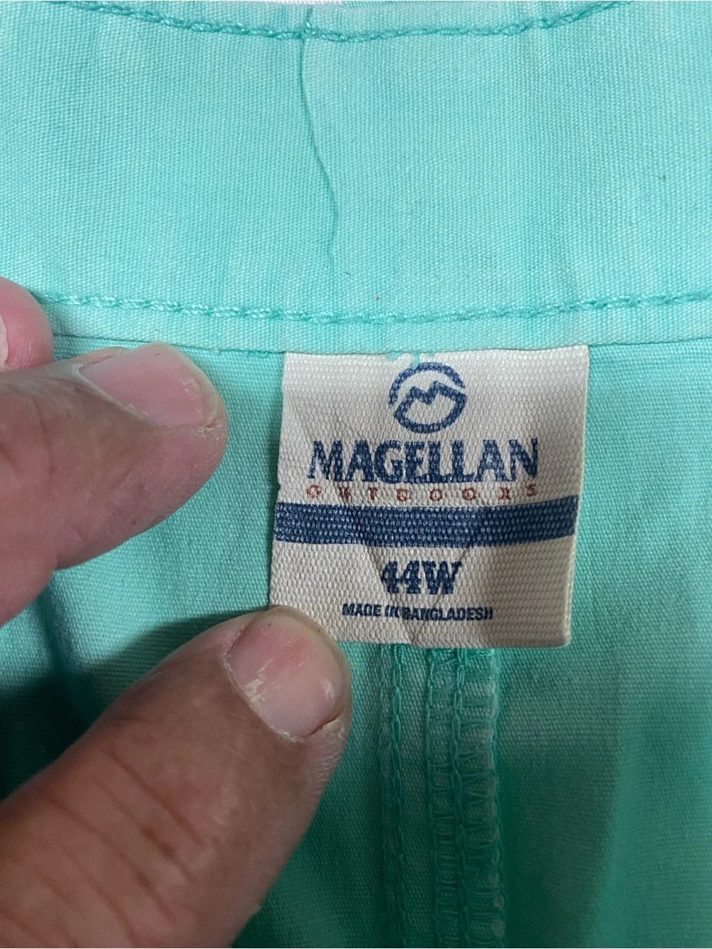 Magellan Outdoors Mint Green Flat Front Shorts Men’s 44W